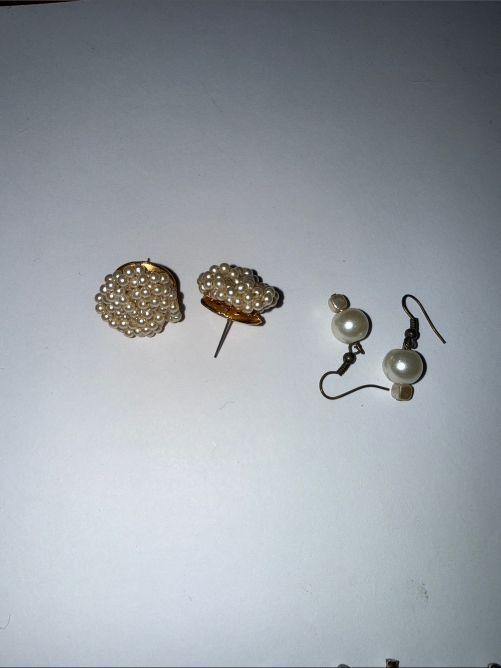 Classic Pearl Cluster Stud Earrings - Ivory Pearls